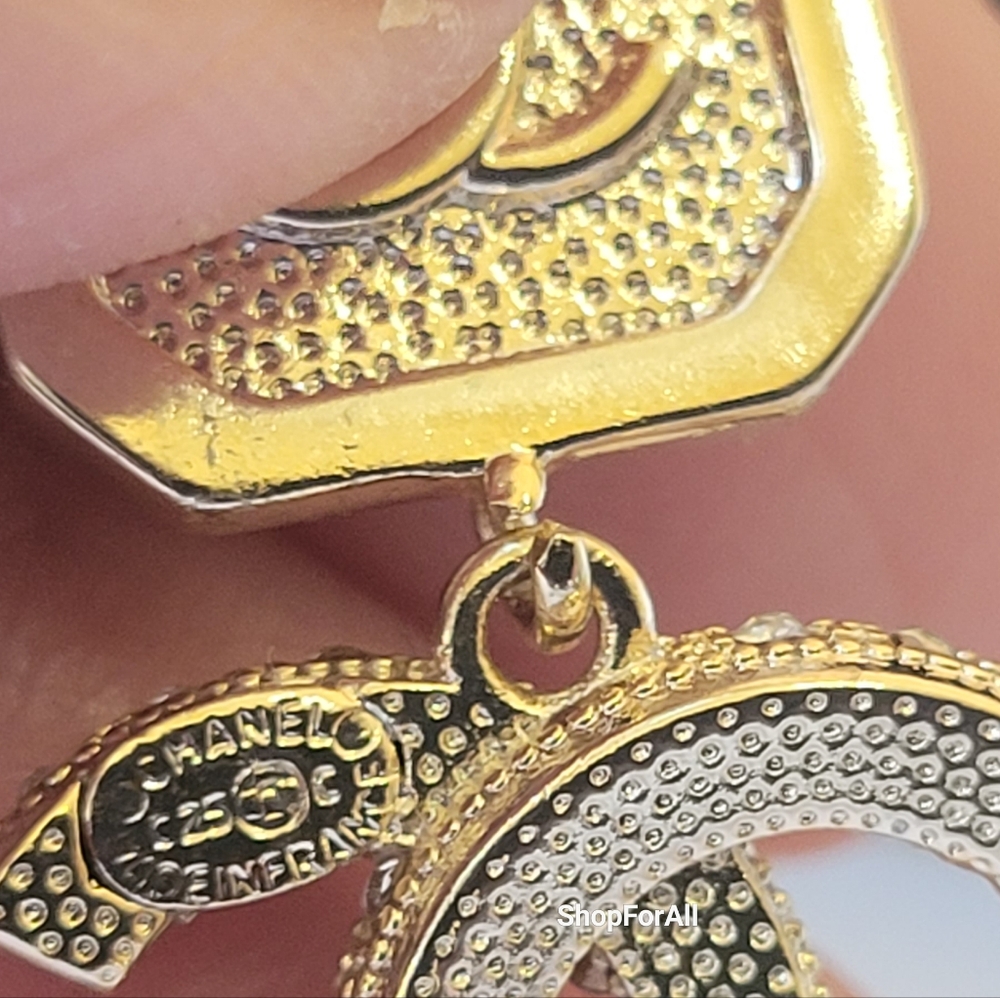 Chanel Gold and Cream Earrings - Picture 4 of 14